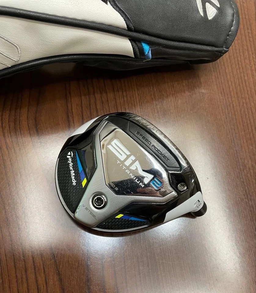 TaylorMade SIM2 3W 15 Fairway Wood HEAD ONLY Right Handed TITANIUM Headcover - Image 4 of 4