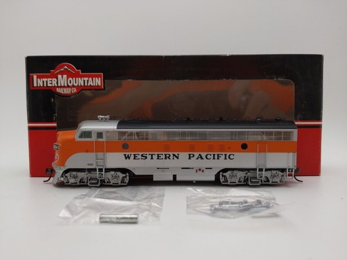 Locomotora diésel InterMountain 49937-06 HO Western Pacific EMD FP7 #804-D EX | Condition: Used