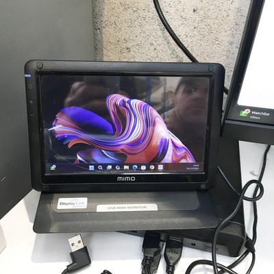 Mimo UM-720S 7 Zoll LCD Resistiver Touchscreen Mini Monitor USB