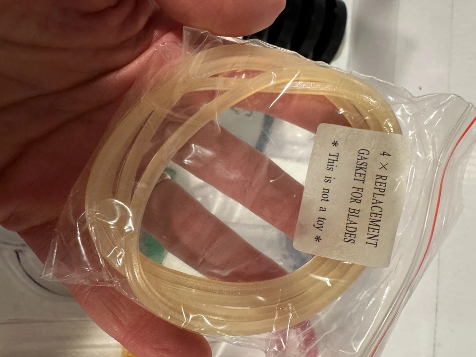 New The Original Magic Bullet 24 Piece Complete Set Model MB1001 Silver HUGE BOX - Image 3 of 4