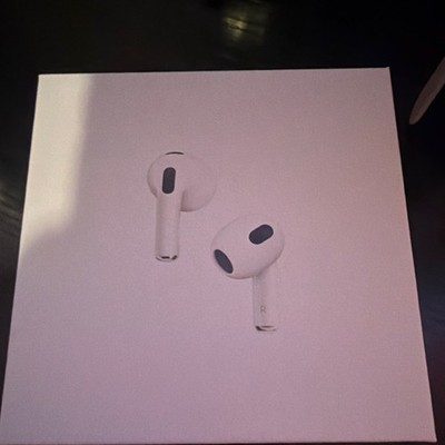 Apple AirPods 3rd Gen Wireless Earbuds MagSafe Charging Case White MME73AM/A