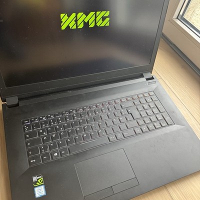 XMG A717M18 Gaming Notebook Intel Core I7 16GB RAM 2TB SSD