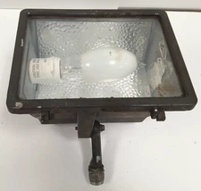 COOPER LIGHTING FLOOD LIGHT FIXTURE M90 LAMP 100 WATTS VOLTS 120/277