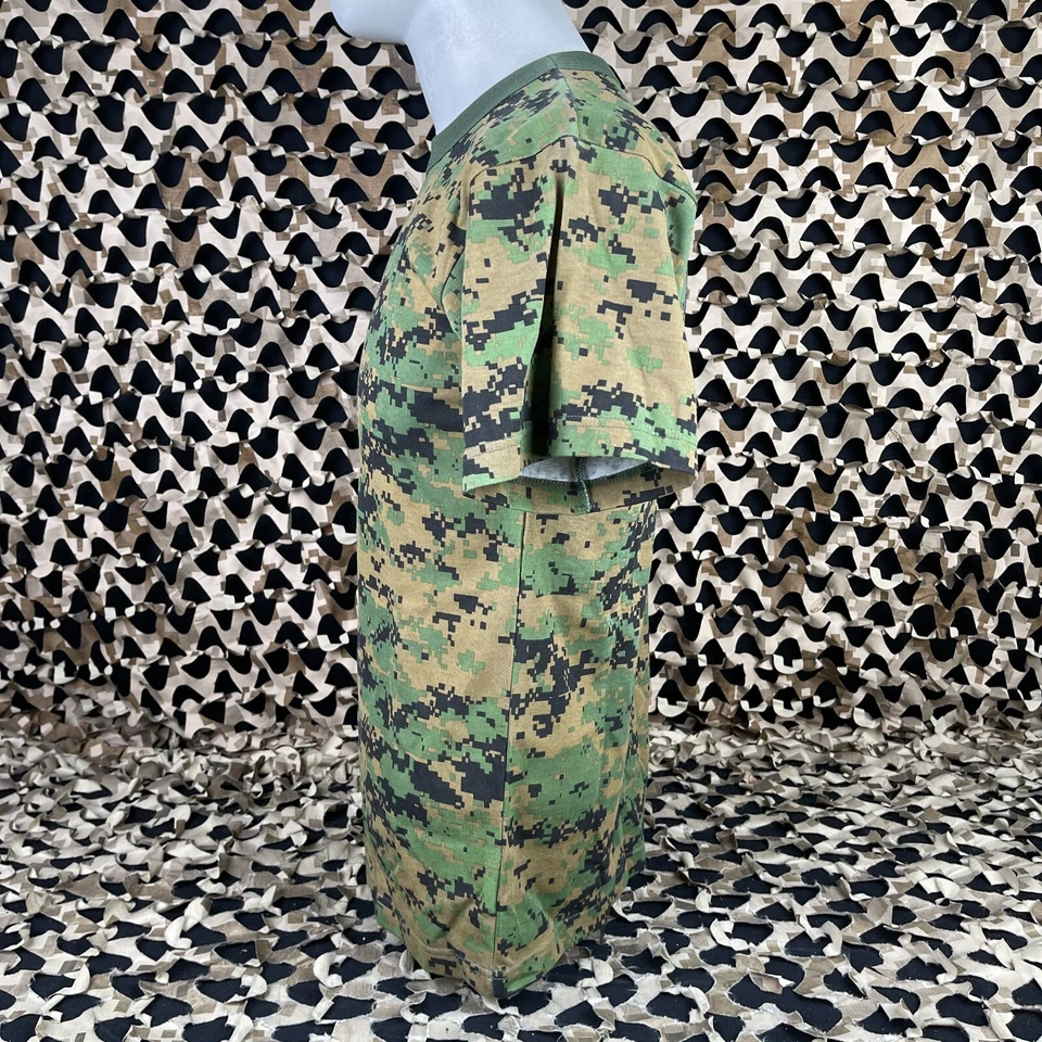 NOVA Camiseta Rothco Manga Curta - Marpat - Pequena - Imagem 2 de 4