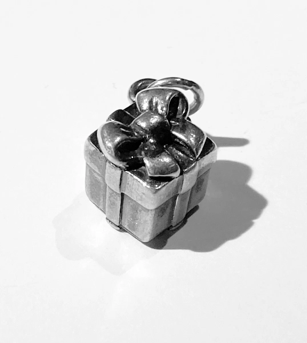James avery present charm clearance