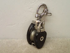 N/M Ronstan RF6730 Snatch Block with Swivel Shackle