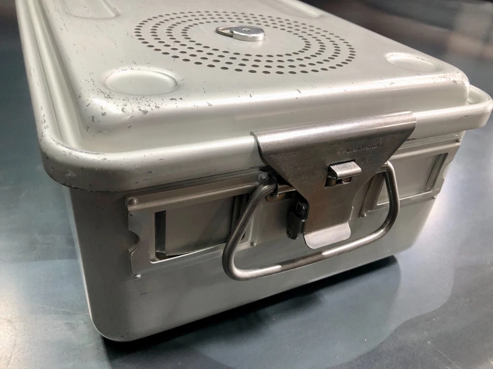 Case Medical SteriTite Sterilization container 22x10x5 w/ upper & lower vents - Image 3 of 4