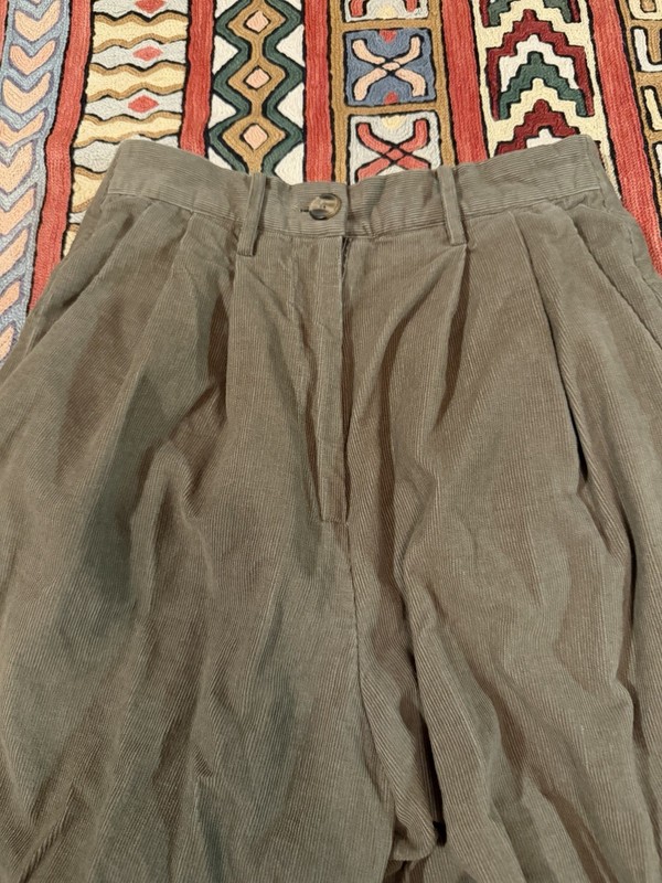 Laude The Label Green Corduroy Nic Boyfriend Pants. NWT. Size XS 26