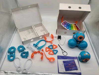 Wonder Workshop Wonder Pack - Dash & Dot Coding Robots + Accessories