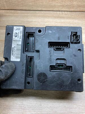 96411989 5WY8121B Siemens Chevrolet Evanda Fuse Box Sam 96411989 5WY8121B Siemens Chevrolet Evanda Fuse Box Sam