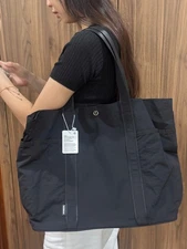Lululemon 20L Large Daily Multi-Pocket Shoulder Tote Bag – Travel Work Gym NWT