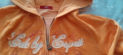 Wunderschöne orange Nicky Jacke von ESPRIT,Ärmel,Bund Und Kapuze mit Verzierung