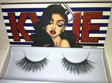 KYLIE JENNER COSMETICS Colección Marinero PESTAÑAS SOMBRÍAS Conjunto Falso PESTAÑAS DE OJOS FALSOS