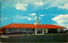 Vintage Howard Johnson's Restaurant Postcard Laneborough MA 1966