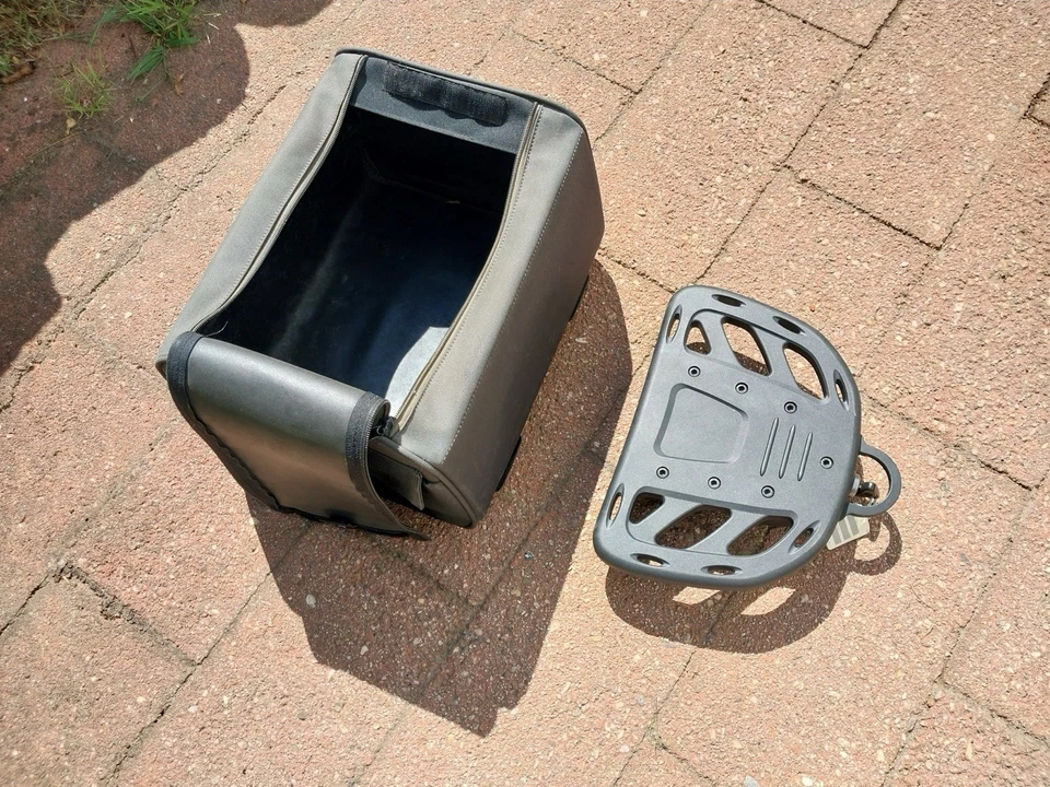 Bolsa trasera BMW K1200RS/GT y R1150R 22 litros Foto 2 de 3