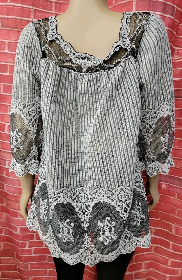 Blusa Anna Sui preta e branca bordada listrada malha renda tamanho M #C6 - Imagem 4 de 4