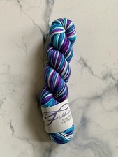 Fishknits Strong Heart 2-Ply Fingering Self-S...