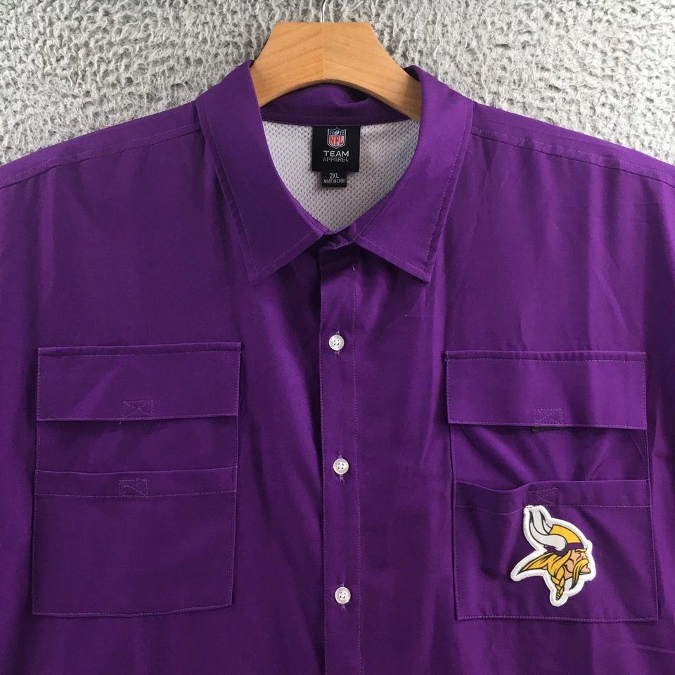 NFL Vikings Button Up Shirt Mens 2XL Purple Short Sleeve Front Pocket Casual - Image 2 of 4