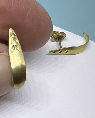 14 Karat Gold Ohrringe J Style Creolen mit Diamantschliff 0,6 Gramm Gelbgold