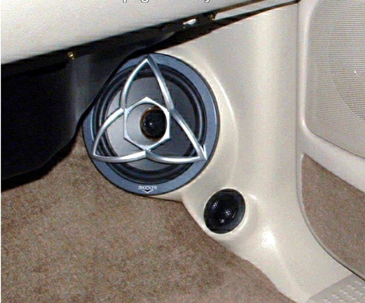 Q-Logic Custom Kick Panel Speaker Mounts Chevy SILVERADO Crew Cab