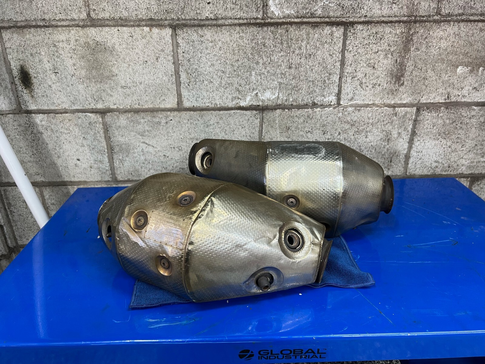 2003-2005 Lamborghini Gallardo OEM Catalytic Converters