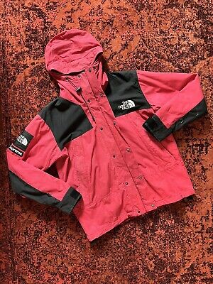 Supreme × The North Face FW10 2010 Red Mountain Waxed Jacket Supreme × The North Face FW10 2010 Red Mountain Waxed Jacket