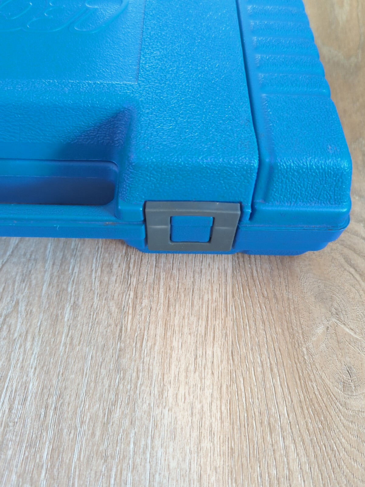 Picture 2 of 4