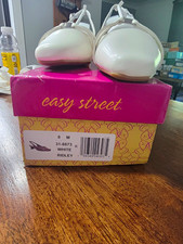 Easy Street White Slingback Heels US 8 Medium Low Heel 3/4-1 1/2 in. 31-8873