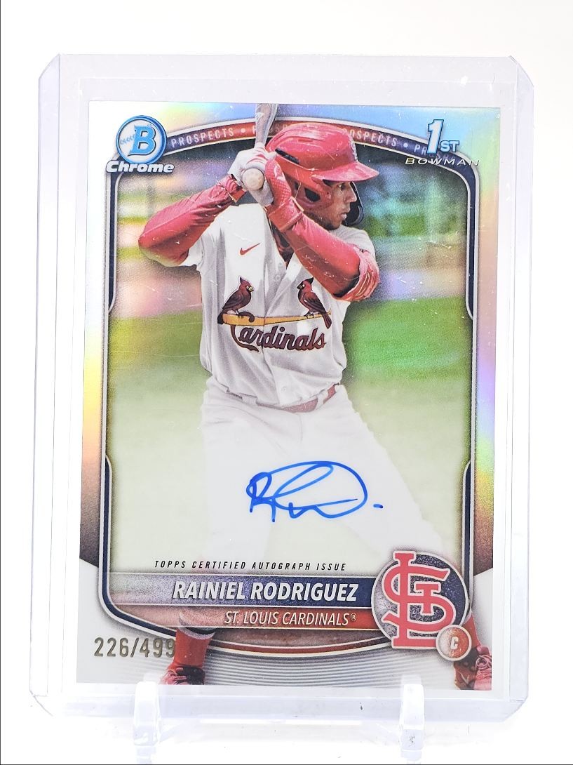 RAINIEL RODRIGUEZ 2025 BOWMAN CHROME 1ST REFRACTOR CARDINALS AUTO /499 Q2403