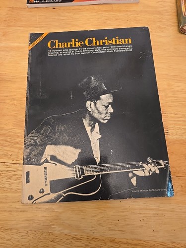 Jazz Masters -Charlie Christian-18 Solos-Stan Ayeroff- Jazz Guitar -Volume 84-