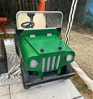 Vintage Green Toylander 12V Battery Electric Jeep Style Ride On Car 2 Seats