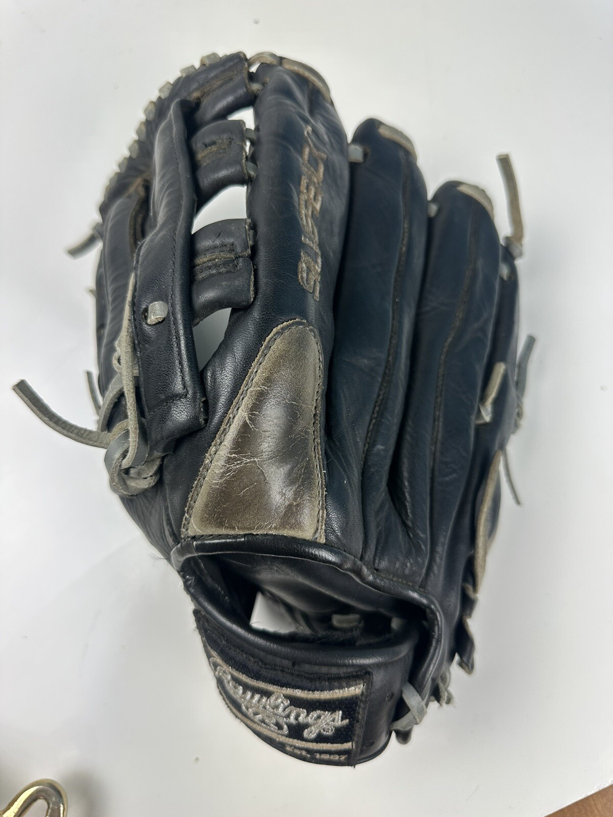 Rawlings Silverback SB130C 13” Left Hand Throw Glove Great