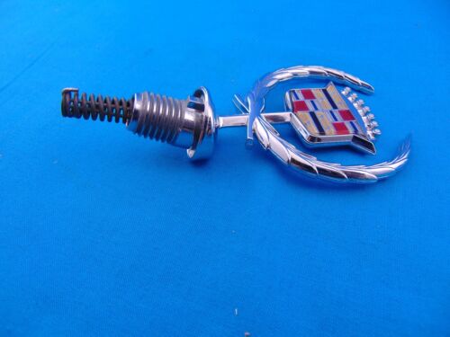 1985-1989 Cadillac DeVille NOS Hood Ornament Super Nice! 25536110 New Old Stock - Picture 7 of 24