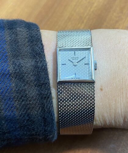 vintage Rare FORTUNE geneve Lady Texture Dial Intergrated Bracelet SINGER DIAL
