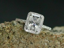 Halo Style Wedding Women's Ring With Simulated 3.29 CT Clear White Sapphire