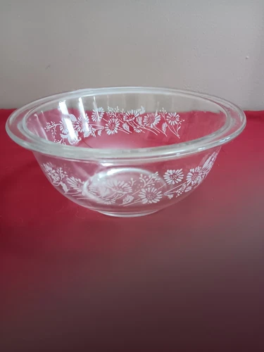 Pyrex Colonial Mist Clear W/White Daisy #322 Bowl