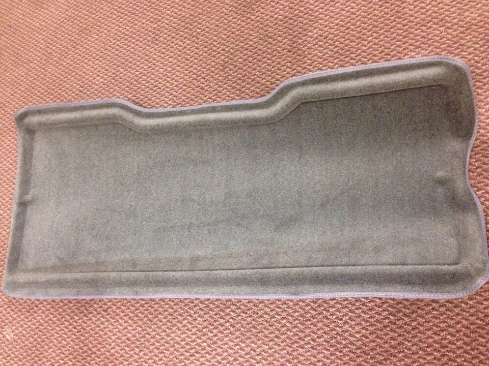 Nuevo forro de alfombrilla de carga trasera medio oscuro OEM para Mercury 2L9Z7811600AAD Foto 2 de 4