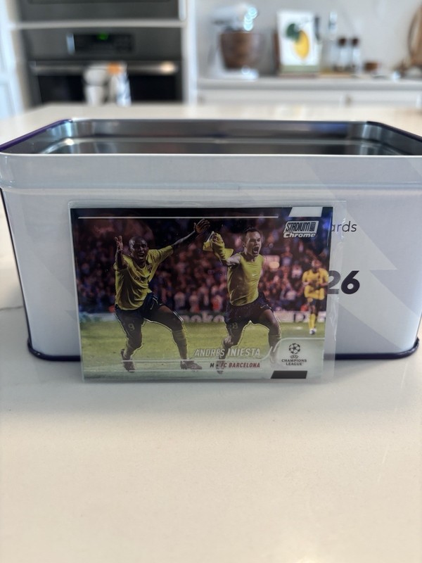 2021-22 Topps Stadium Club Chrome Uefa Champions League - Andres Iniesta #8
