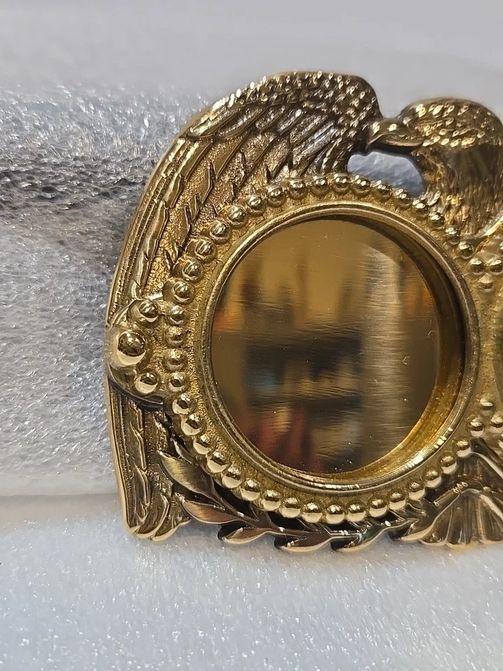 Hebilla de cinturón Eagle 1980 vintage grande de latón macizo 2,5" x 4" de Baron Heckles Foto 2 de 4