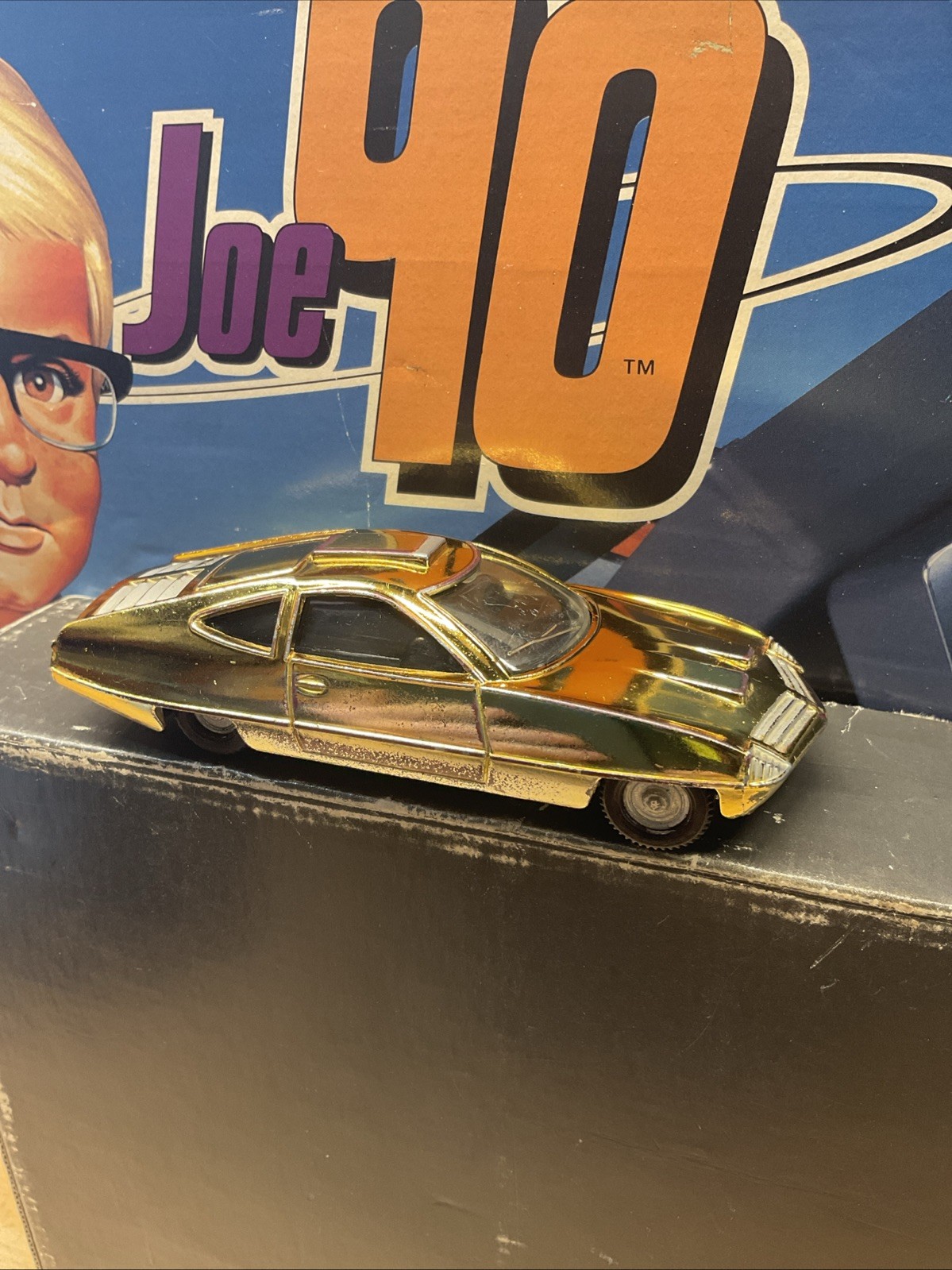 Dinky 352, Ed Strakers Car - Free Price Guide & Review