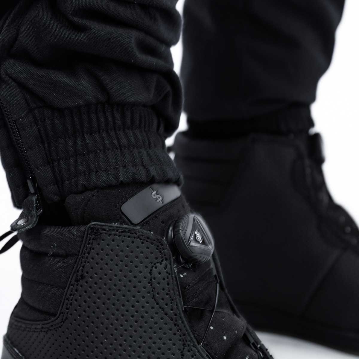 Black, photo 9 of 10