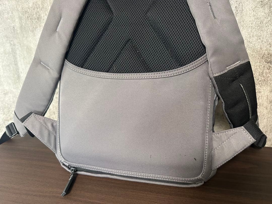 Grey/Black Abstract Pattern Backpack - image 3