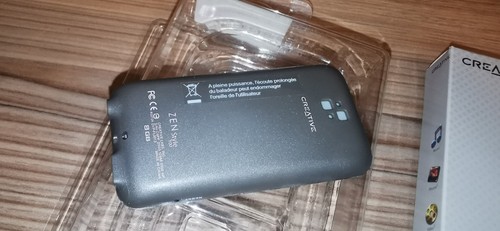 Creative Zen style 100 MP3 Player - Picture 5 of 10