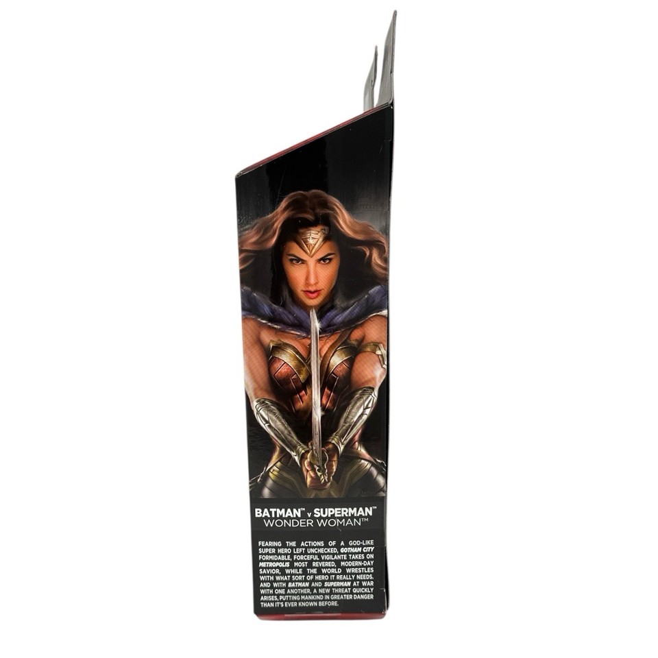 Action Figure Wonder Woman 30 Cm | Mattel DC Multiverse | 12 Punti Articolati Con Spada E Lazo | Per Collezionisti - 3