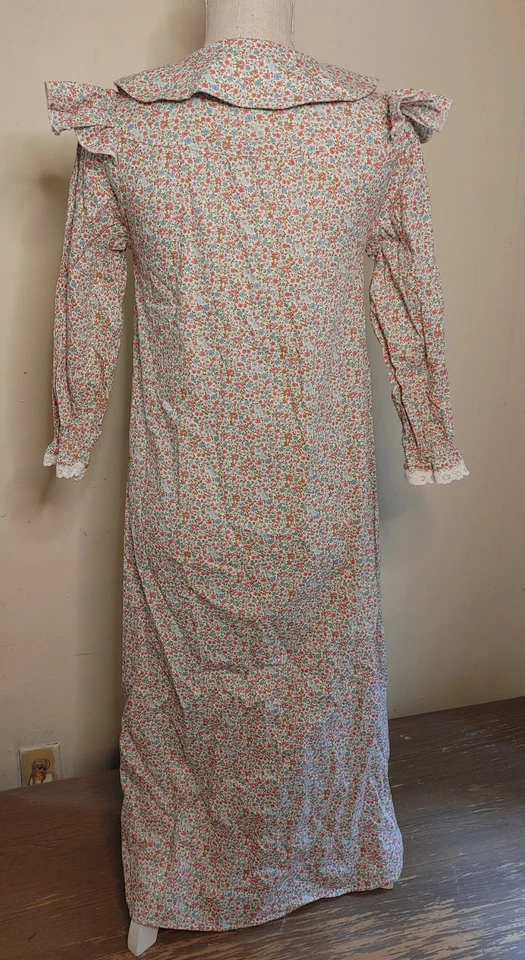Vestido Escarlata Oscuridad Pionero Pradera Niñas Talla 12-13 Y Floral Maxi Volantes Largos Foto 3 de 4