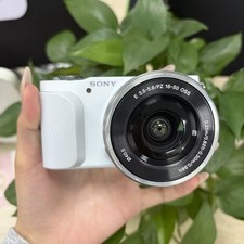 Sony Alpha NEX 3N 16.1MP Mirrorless Digital Camera w/ 16 50mm Lens w/Battery
