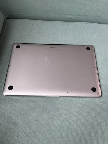 Apple MacBook Pro 15 Mid 2015 Intel i7, 16GB/256GB, 5 CYCLE COUNT - Afbeelding 6 van 8