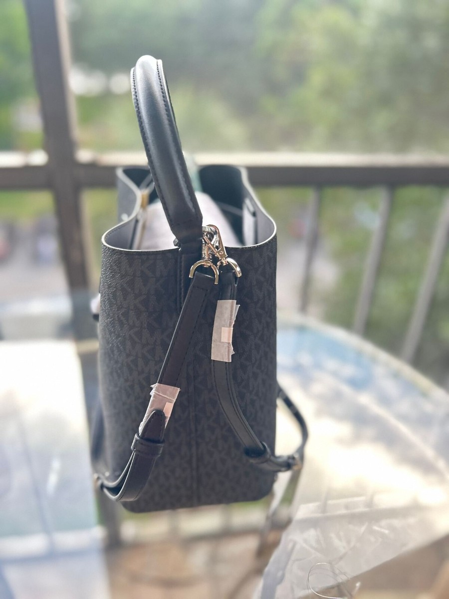 Micheal Kors large black Suri convertible backpack / bag Michael Kors Suri Large Convertible Crossbody Shoulder Bag  main image 2