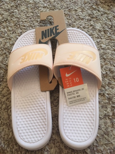 nike benassi pastel qs