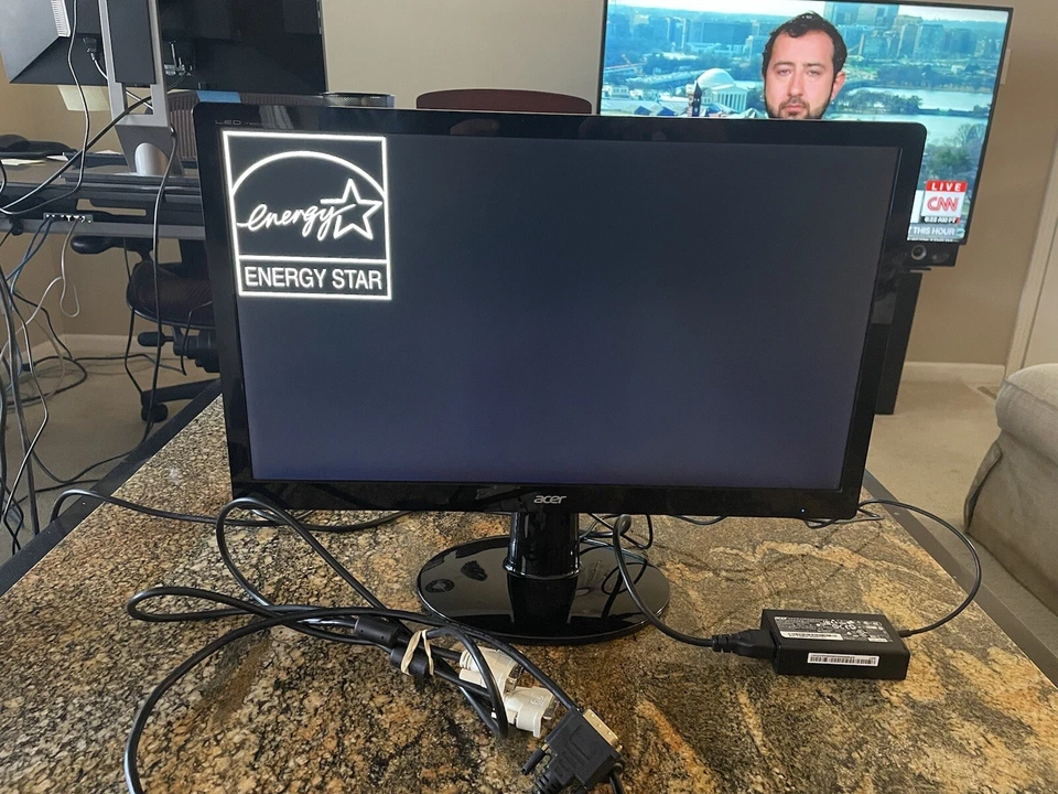 ACER 21" Wide LCD Monitor S220HQL & Acer Adapter A11-064N1A  & Cables Bundle - Image 2 of 4